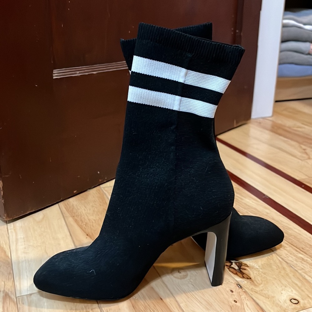 Rag & bone stretch knit booties 37.5 boots - Picture 6 of 8